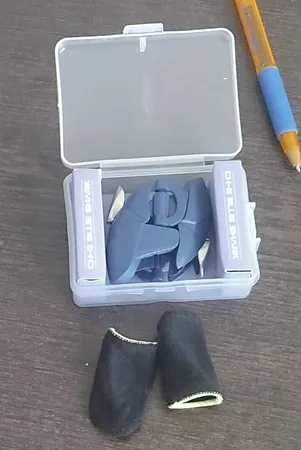 دسته بازی مدل Blue Shark به همراه آستین کنترل کننده انگشت