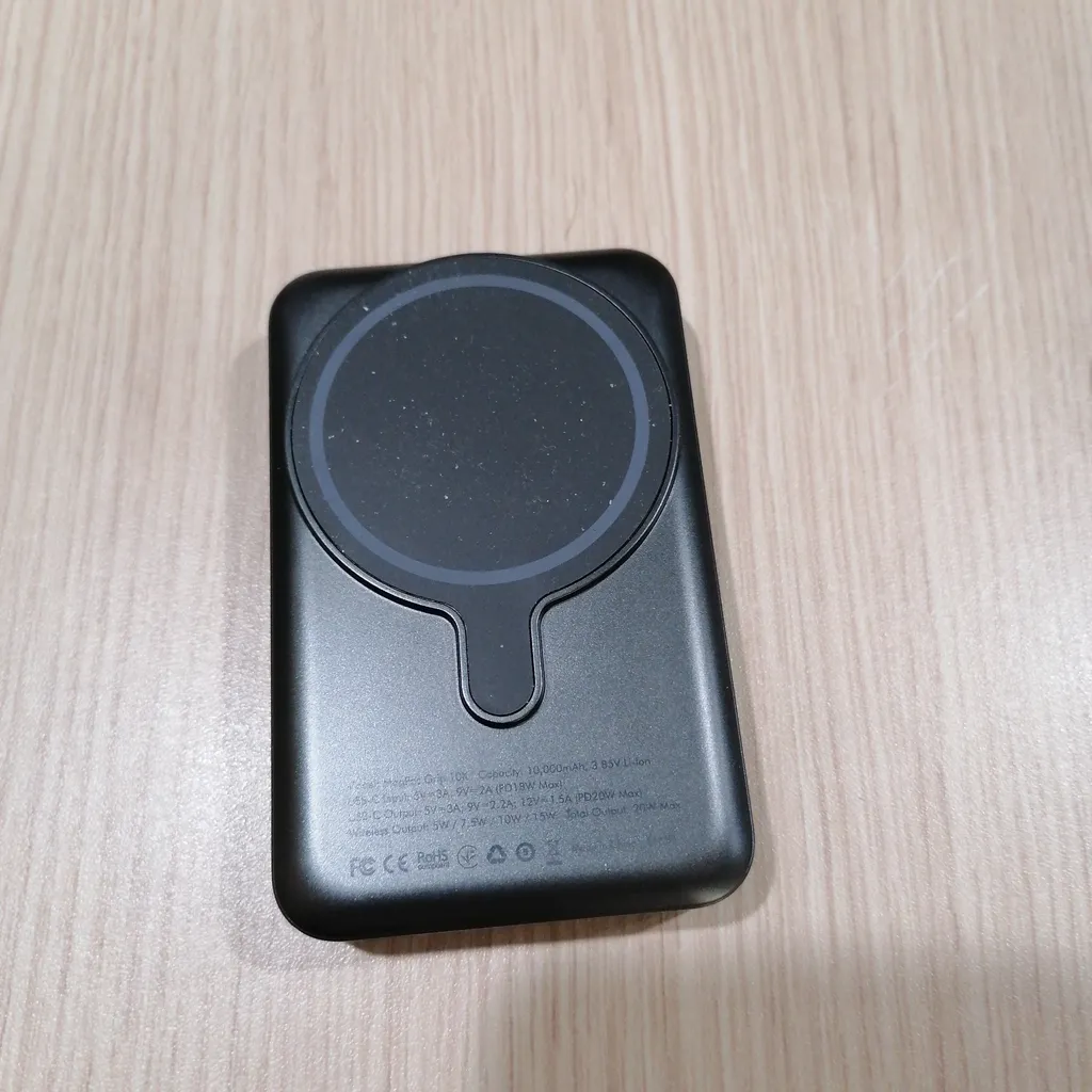 پاوربانک انرجیا مدل MagPac Grip ظرفیت 10000 میلی آمپر ساعت