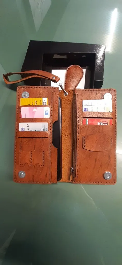 کیف پول مدل چند کاره