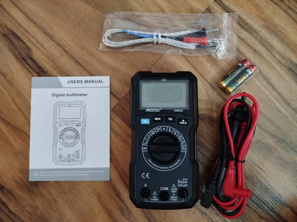 مولتی متر دیجیتال مستک مدل DM95A