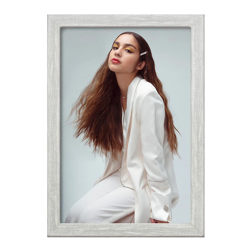 تابلو خندالو طرح اولیویا رودریگو Olivia Rodrigo  کد 19263