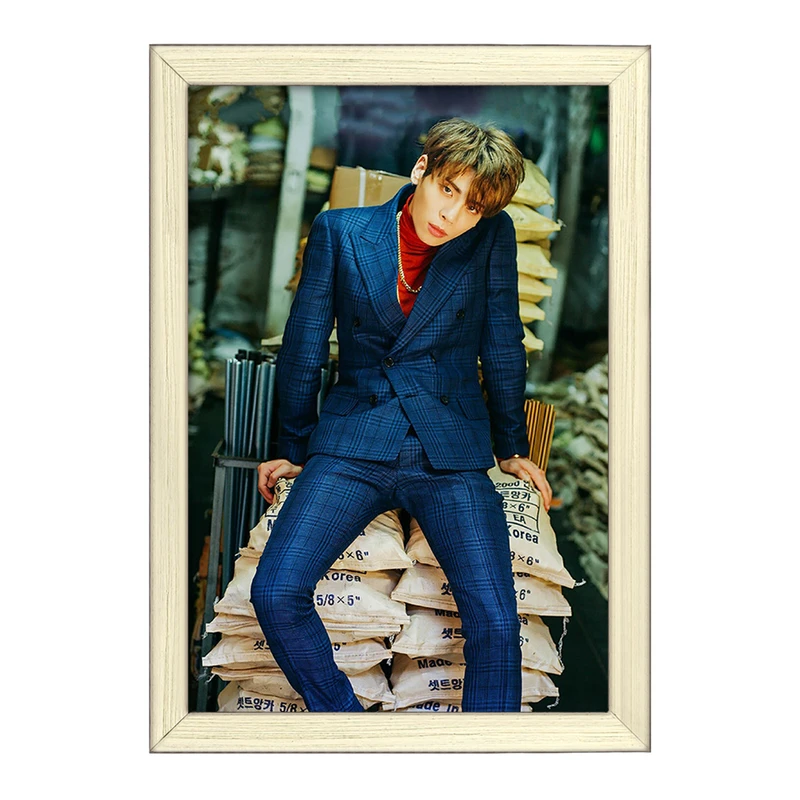 تابلو خندالو طرح جونگهیون گروه شاینی Shinee  کد 12358