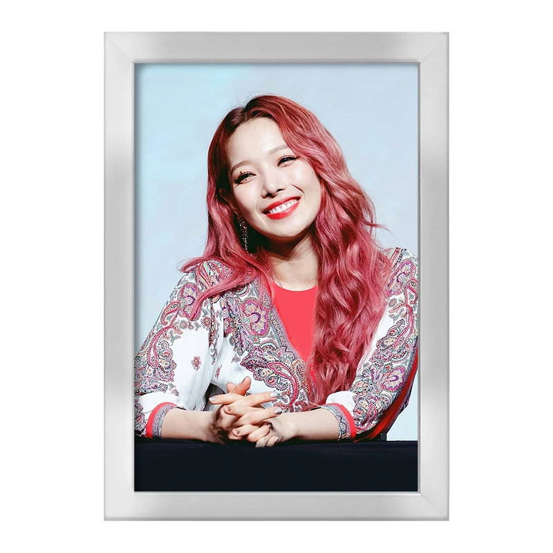 تابلو خندالو طرح سومین گروه کارد KARD  کد 12394