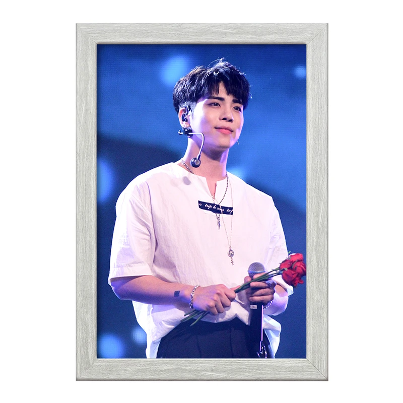 تابلو خندالو طرح کی گروه شاینی Shinee  کد 12345