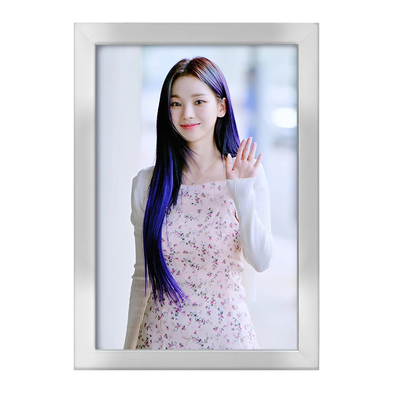 تابلو خندالو طرح کارینا گروه آسپا Aespa  کد 19715