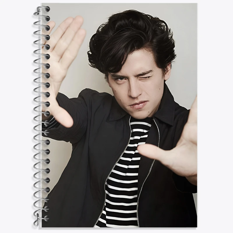 دفتر لغت 50 برگ خندالو طرح کول اسپراوس (Cole Sprouse) کد F10249