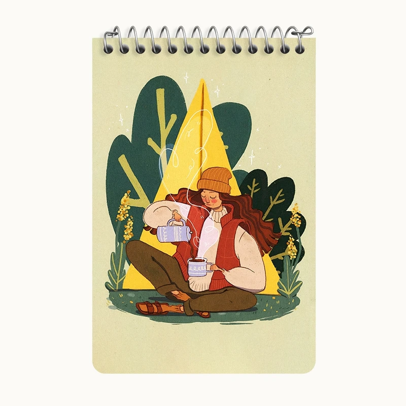 دفتر یادداشت 50 برگ خندالو طرح دختر و کمپ در طبیعت کد F4892