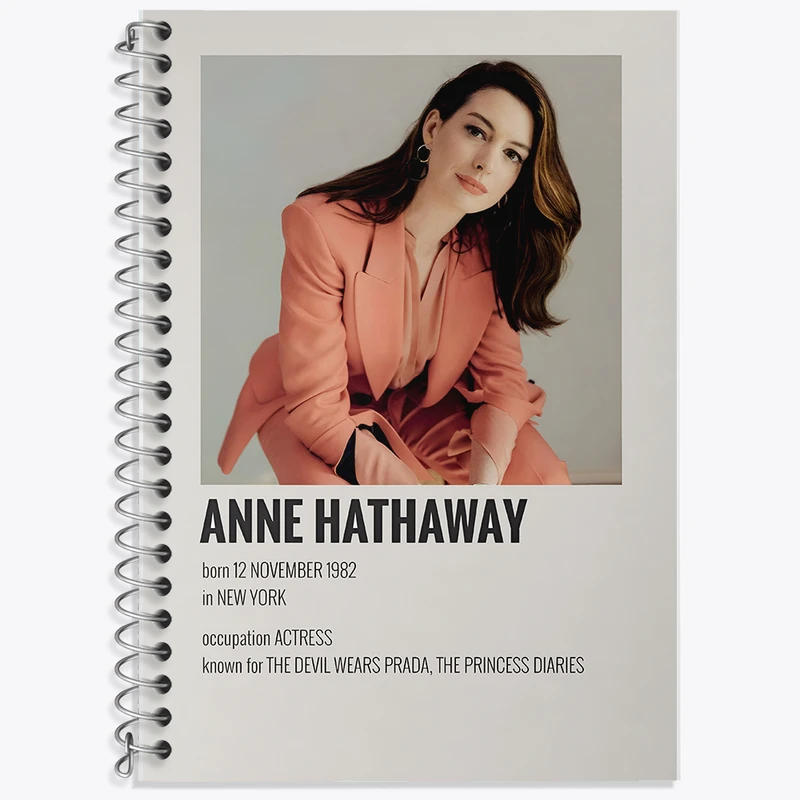 دفتر نت موسیقی 50 برگ خندالو طرح آن هاتاوی (Anne Hathaway) کد F13151