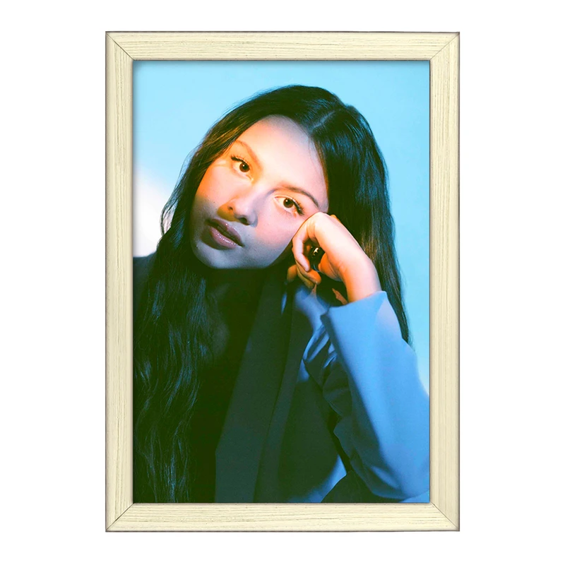 تابلو خندالو طرح اولیویا رودریگو Olivia Rodrigo  کد 19257