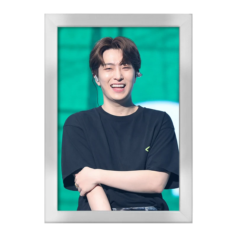 تابلو خندالو طرح یونگجه گروه گات سون GOT7  کد 21001