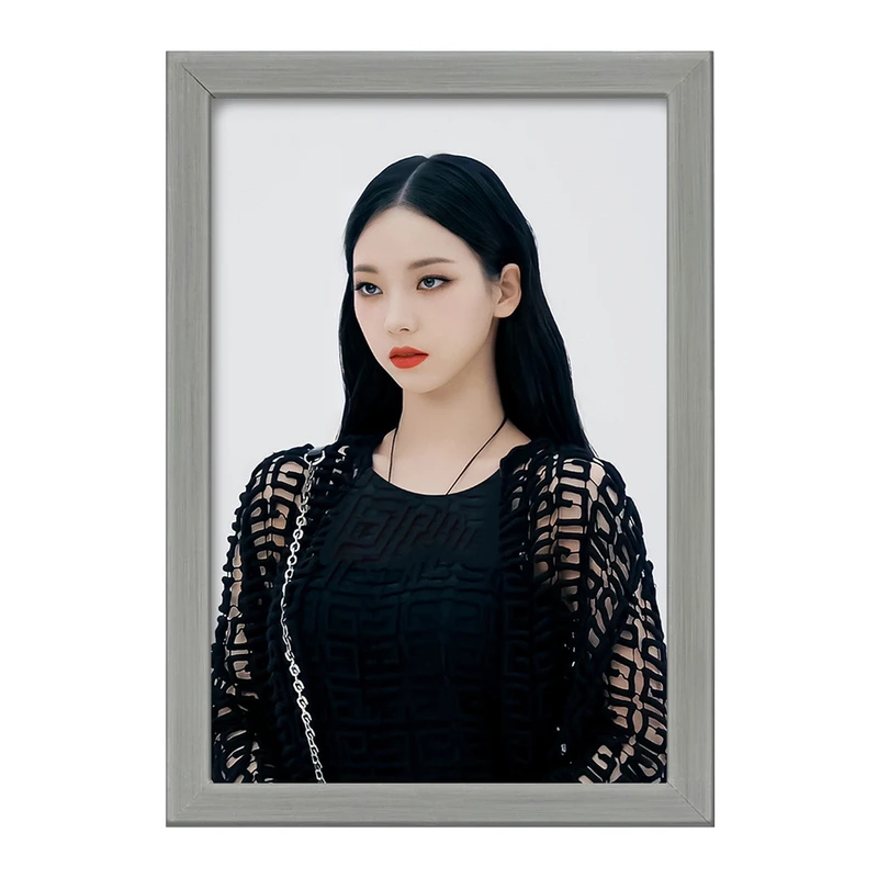 تابلو خندالو طرح کارینا گروه آسپا Aespa  کد 12464