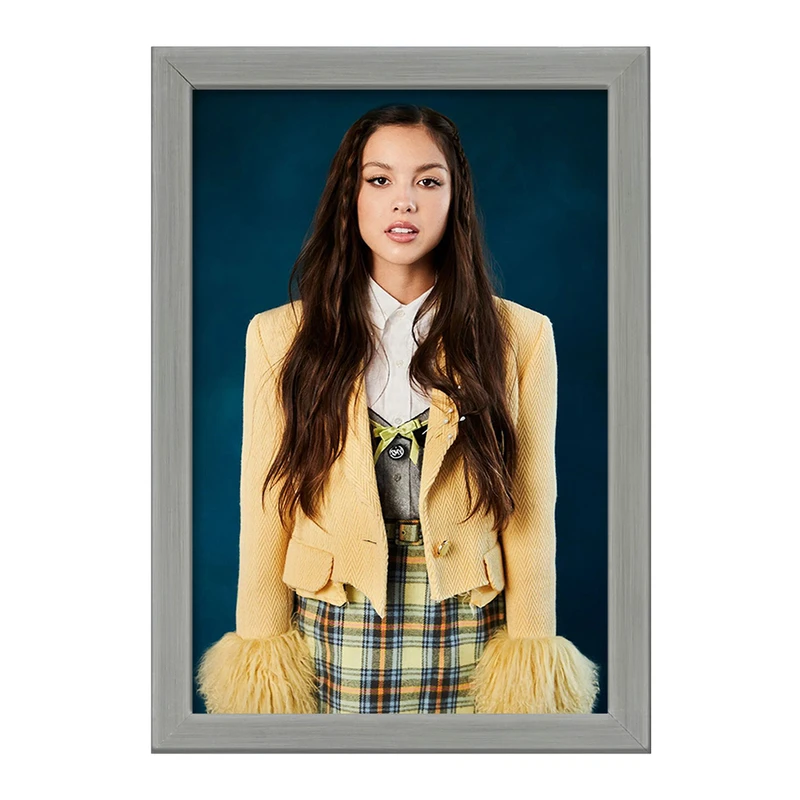 تابلو خندالو طرح اولیویا رودریگو Olivia Rodrigo  کد 19268