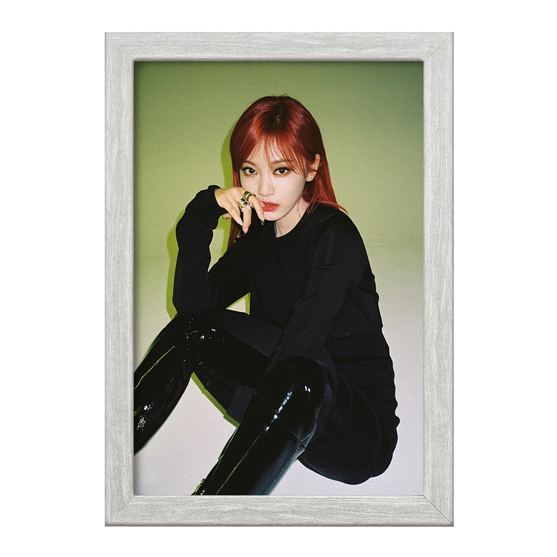 تابلو خندالو طرح نینگ نینگ گروه آسپا Aespa  کد 12479