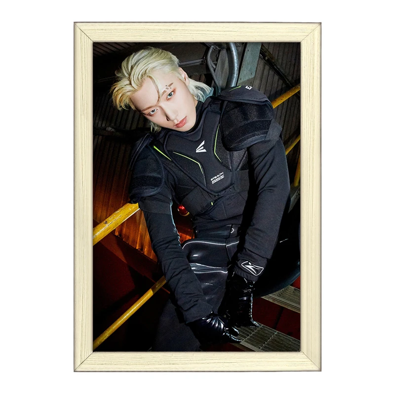 تابلو خندالو طرح سان گروه ایتیز ATEEZ  کد 21280