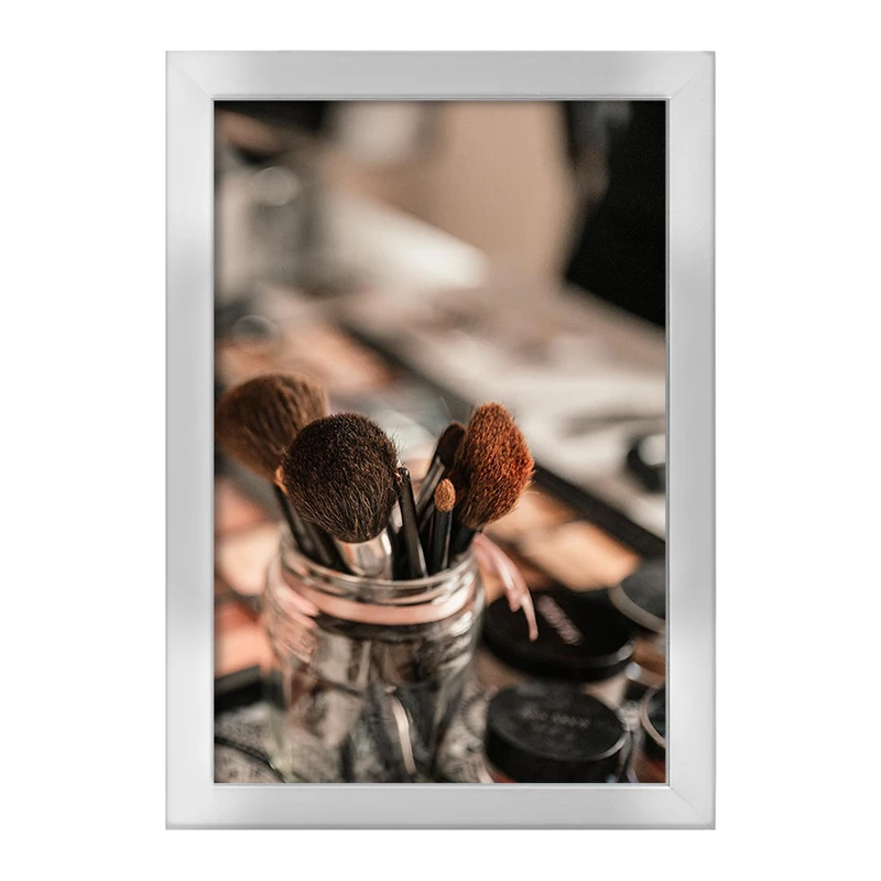 تابلو خندالو طرح آرایشگر و میکاپ آرتیست کد F1913