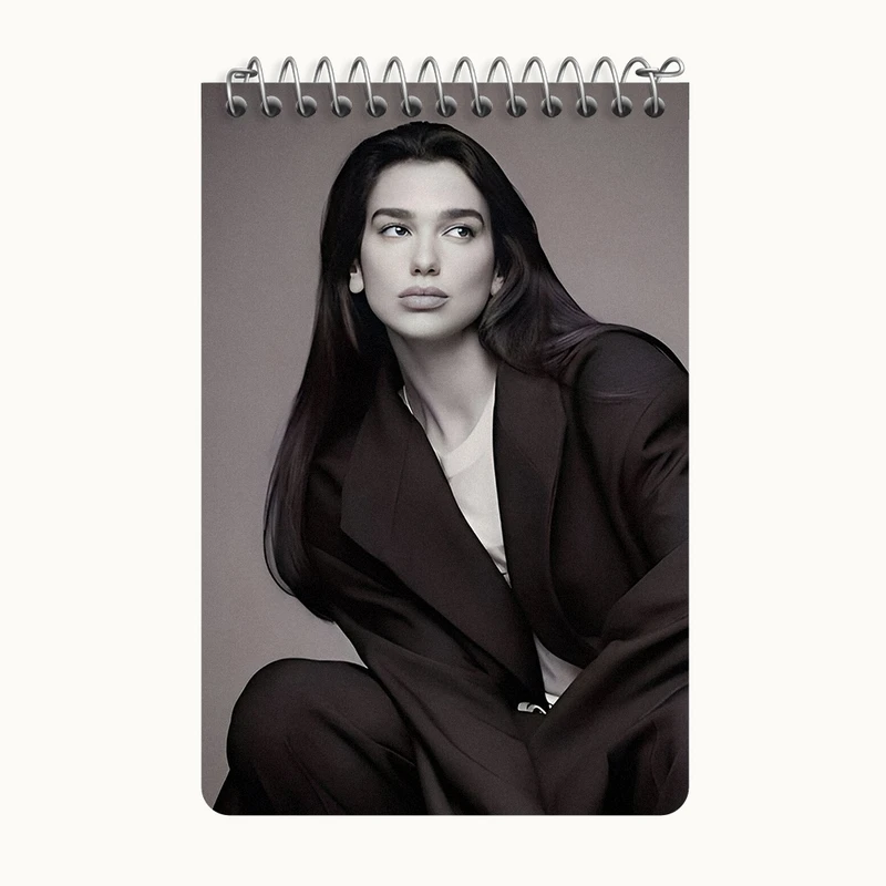 دفتر یادداشت 50 برگ خندالو طرح دوا لیپا (Dua Lipa ) کد F10201