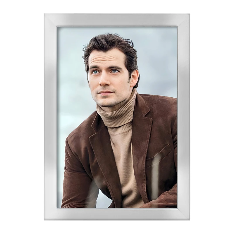 تابلو خندالو طرح هنری کوویل (Henry Cavill) کد F10238