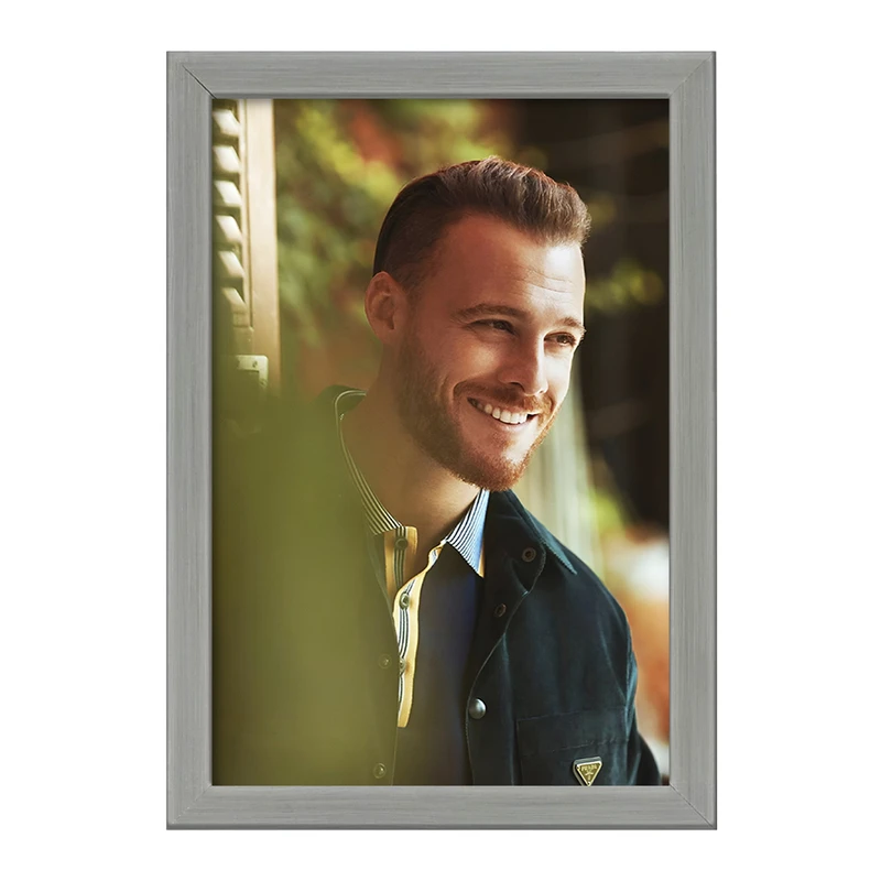 تابلو خندالو طرح کرم بورسین (Kerem Bürsin) کد F10230