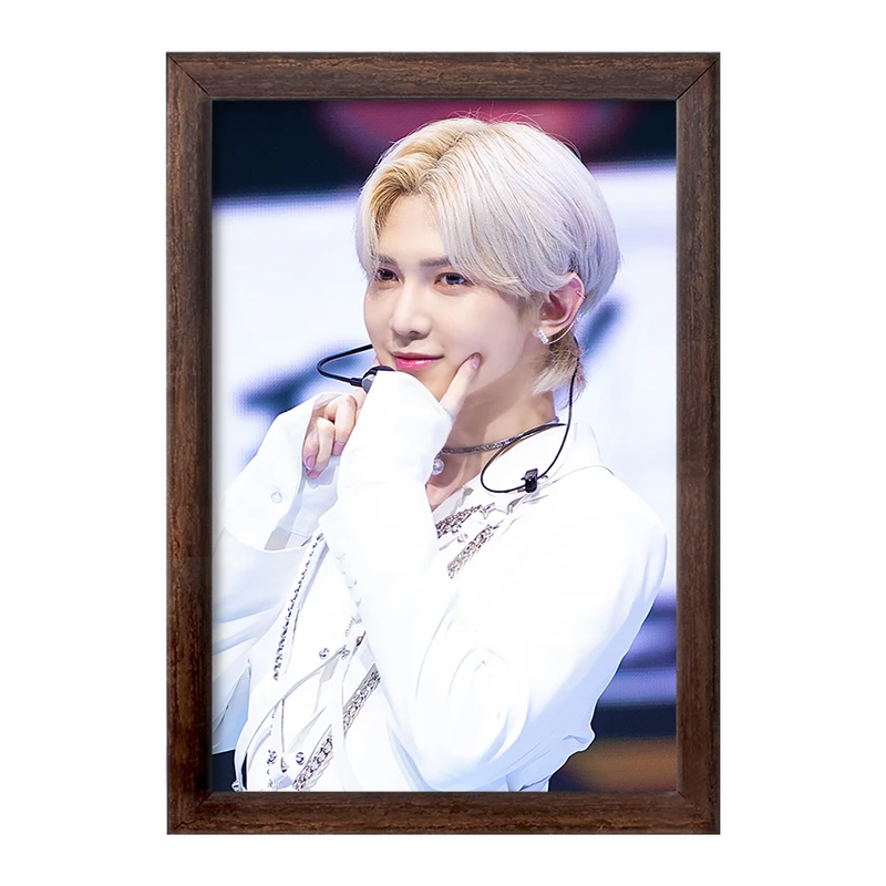 تابلو خندالو طرح یوسانگ گروه ایتیز ATEEZ  کد 21225