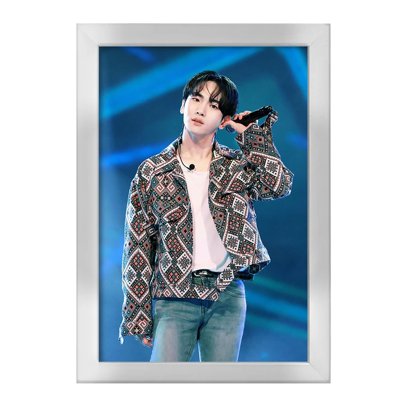 تابلو خندالو طرح کی گروه شاینی Shinee  کد 21335