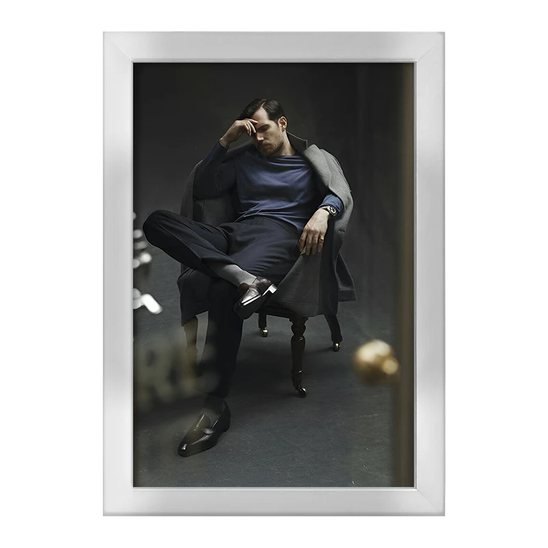 تابلو خندالو طرح هنری کوویل (Henry Cavill) کد F10236