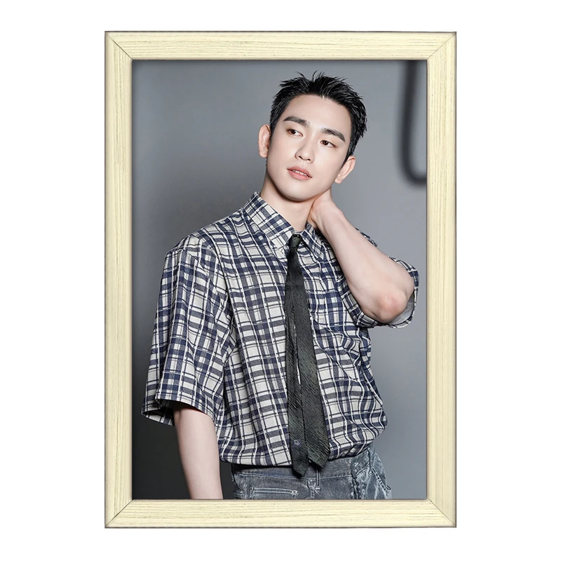 تابلو خندالو طرح جین یونگ گروه گات سون GOT7  کد 20989