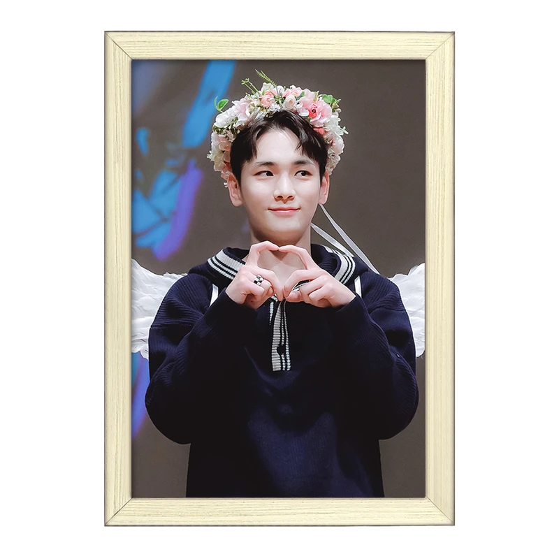 تابلو خندالو طرح کی گروه شاینی Shinee  کد 21336