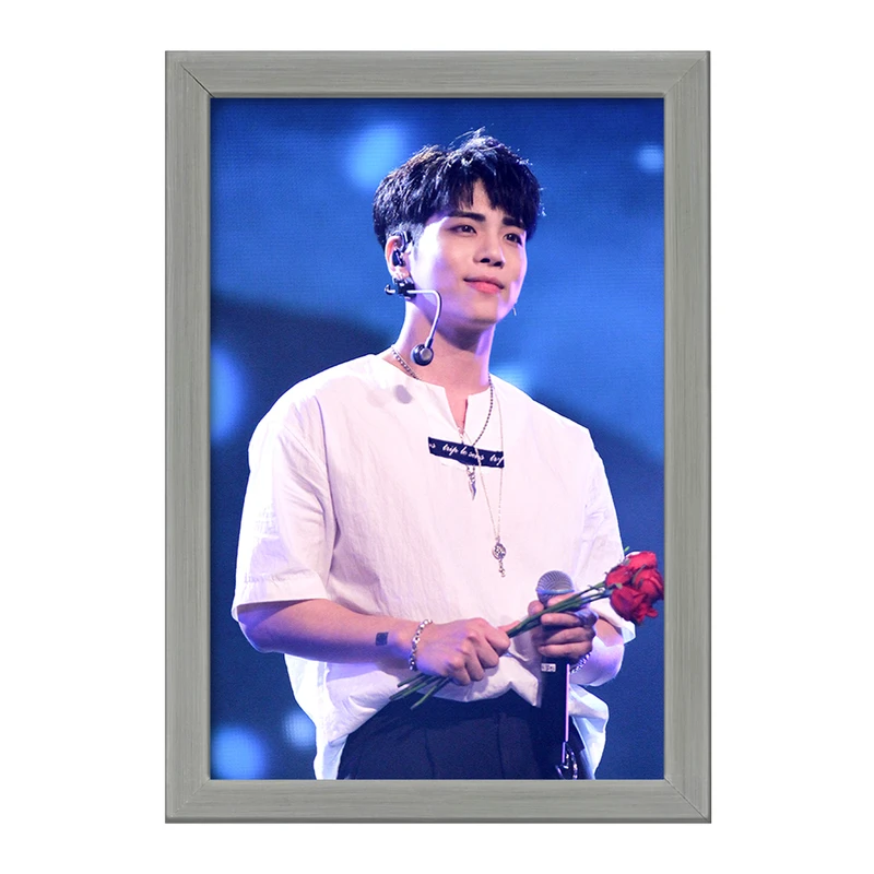 تابلو خندالو طرح کی گروه شاینی Shinee  کد 12345