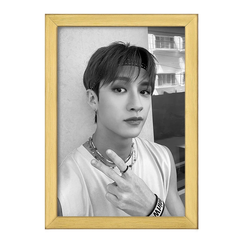 تابلو خندالو طرح بنگ چان گروه استری کیدز  کد 16905