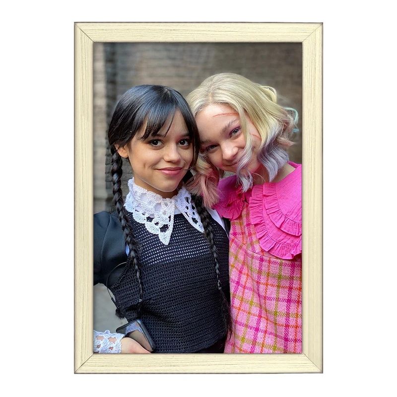 تابلو خندالو طرح ایند ونزدی Wednesday  کد 22056