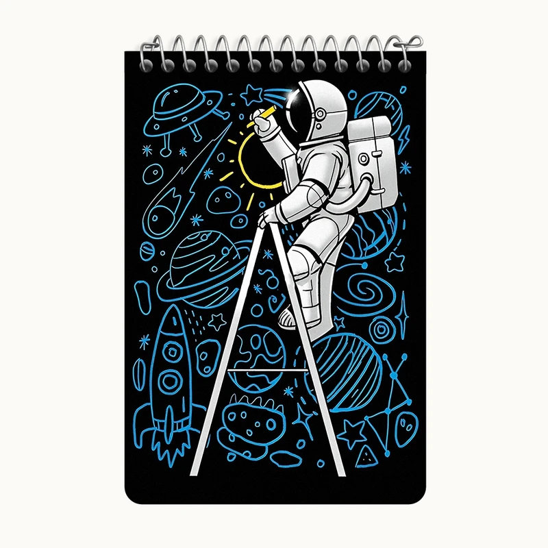 دفتر یادداشت 50 برگ خندالو طرح فضانورد کد F4575