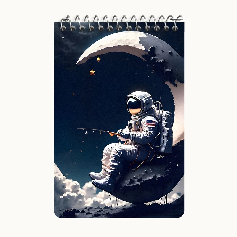 دفتر یادداشت 50 برگ خندالو طرح فضانورد کد F7010