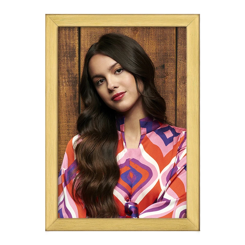 تابلو خندالو طرح اولیویا رودریگو Olivia Rodrigo  کد 19255