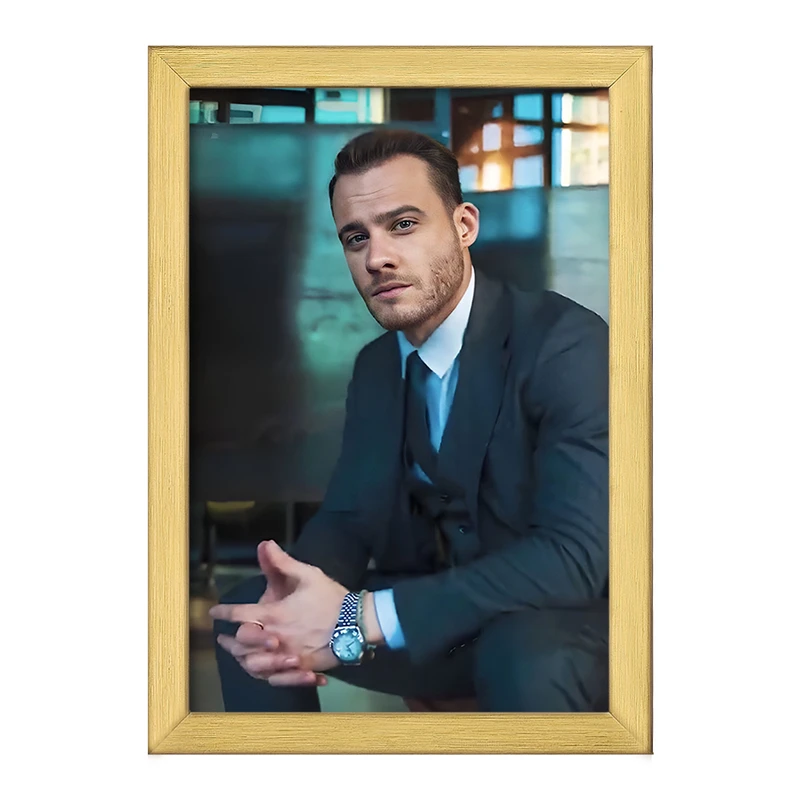 تابلو خندالو طرح کرم بورسین (Kerem Bürsin) کد F10229