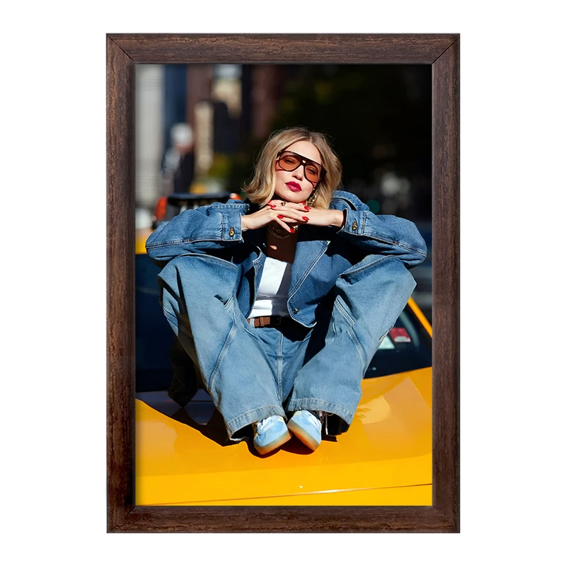 تابلو خندالو طرح جی جی حدید (Gigi Hadid) کد F10207