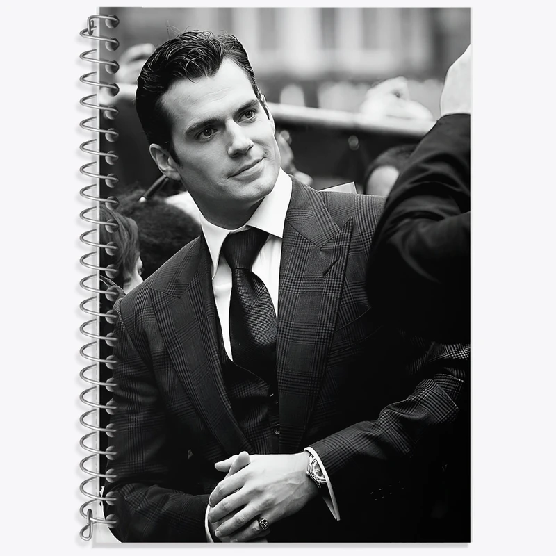 دفتر زبان 50 برگ خندالو مدل سه خط طرح هنری کوویل (Henry Cavill) کد F10237