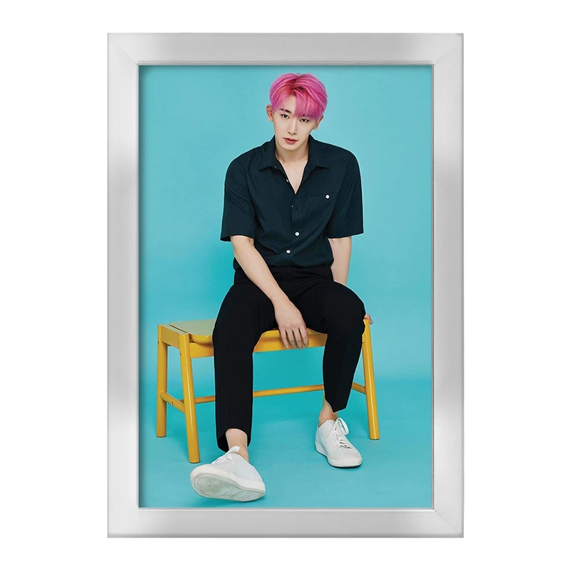 تابلو خندالو طرح ونهو گروه مانستا اکس Monsta X  کد 21193