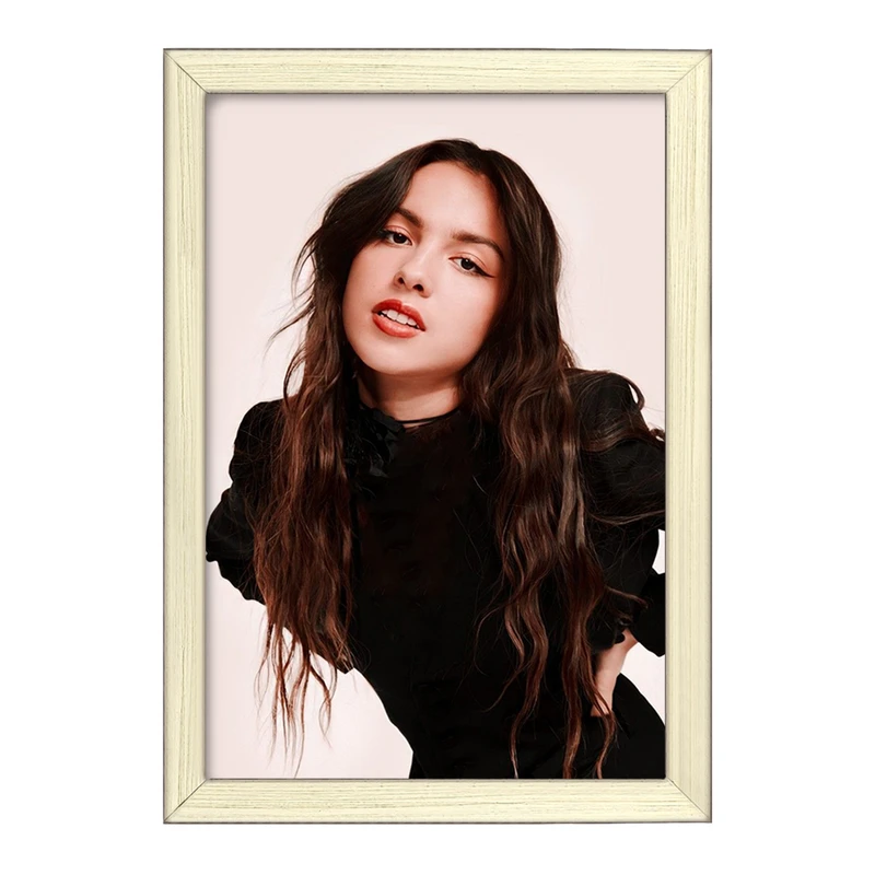 تابلو خندالو طرح اولیویا رودریگو Olivia Rodrigo  کد 19272