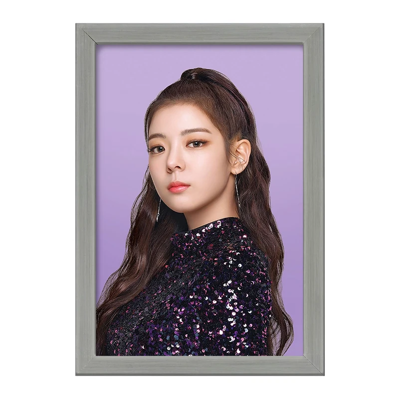 تابلو خندالو طرح لیا گروه ایتزی ITZY  کد 12453