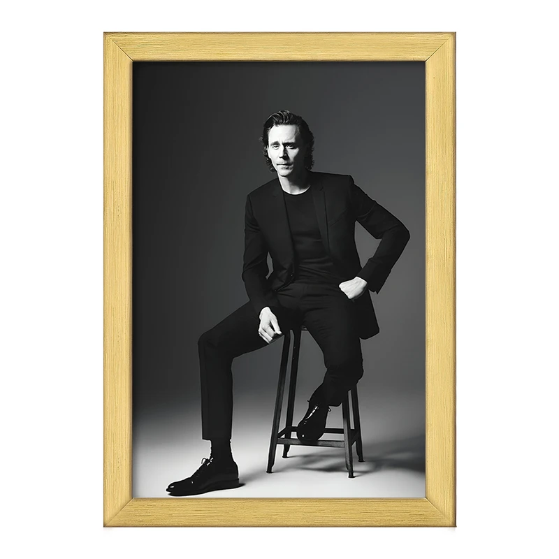 تابلو خندالو طرح تام هیدلستون (Tom Hiddleston) کد F7450