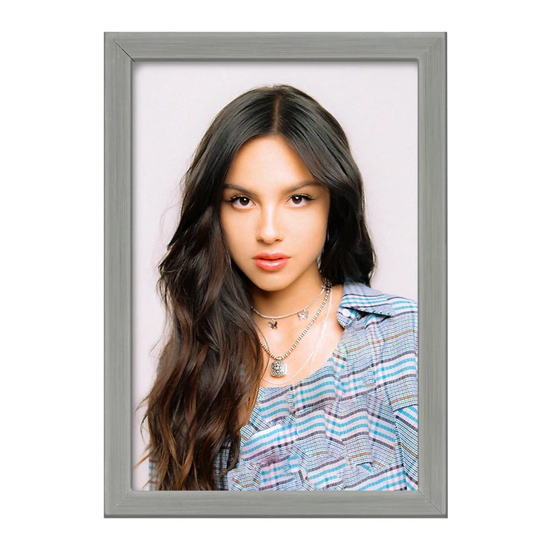 تابلو خندالو طرح اولیویا رودریگو Olivia Rodrigo  کد 19261