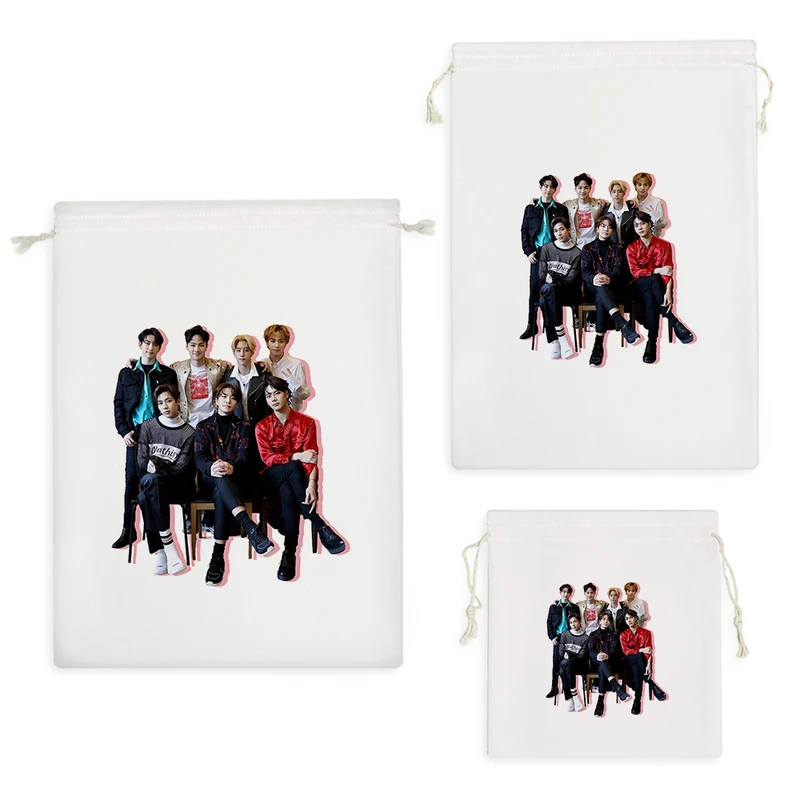 نظم دهنده خندالو مدل گروه موسیقی گات سون GOT7 کد 1710 مجموعه 3 عددی