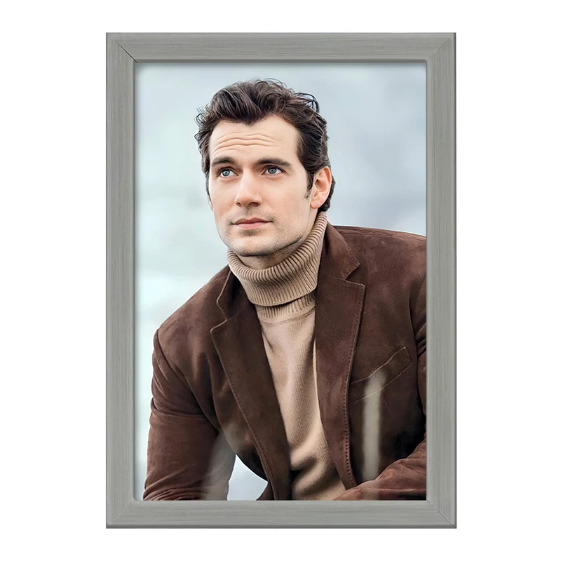 تابلو خندالو طرح هنری کوویل (Henry Cavill) کد F10238