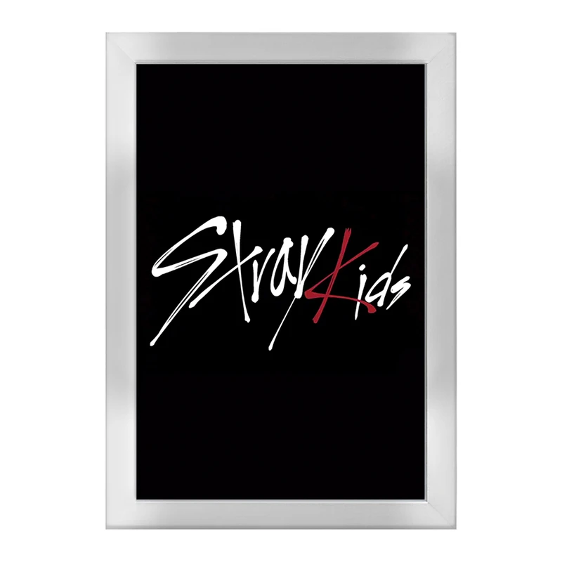 تابلو خندالو طرح گروه استری کیدز Stray Kids  کد 11863