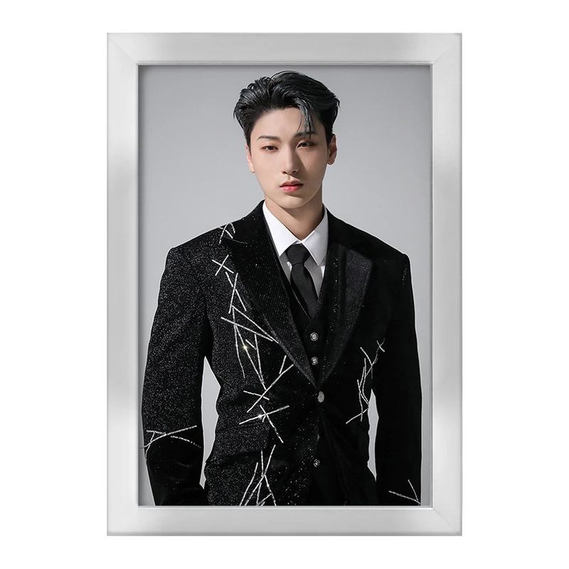 تابلو خندالو طرح سان گروه ایتیز ATEEZ  کد 21277