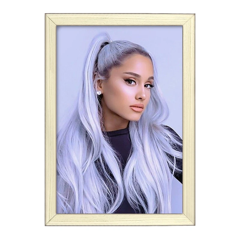 تابلو خندالو طرح آریانا گرانده Ariana Grande  کد 19065