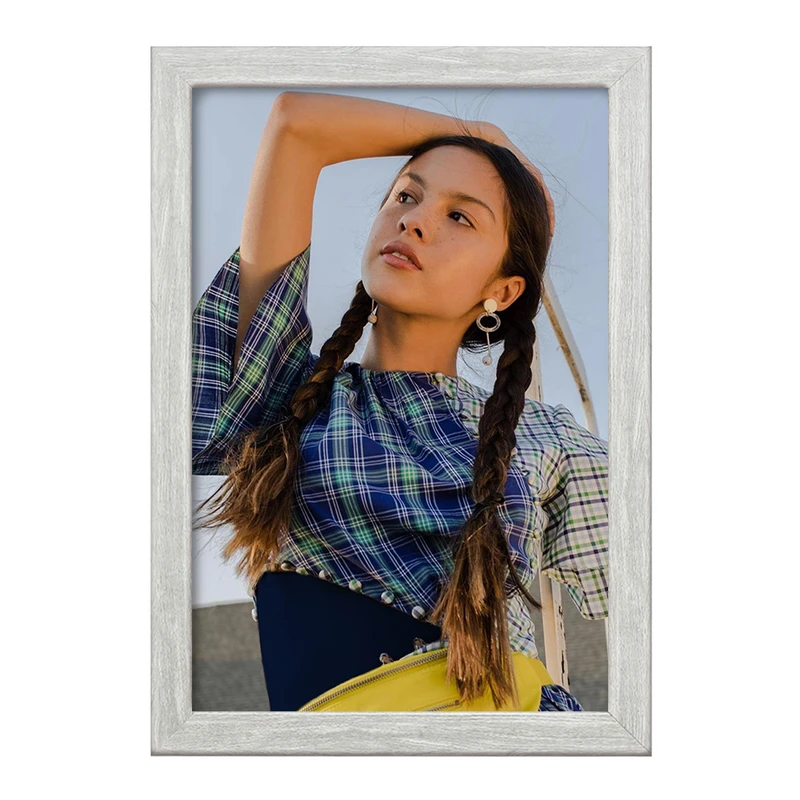 تابلو خندالو طرح اولیویا رودریگو Olivia Rodrigo  کد 19260