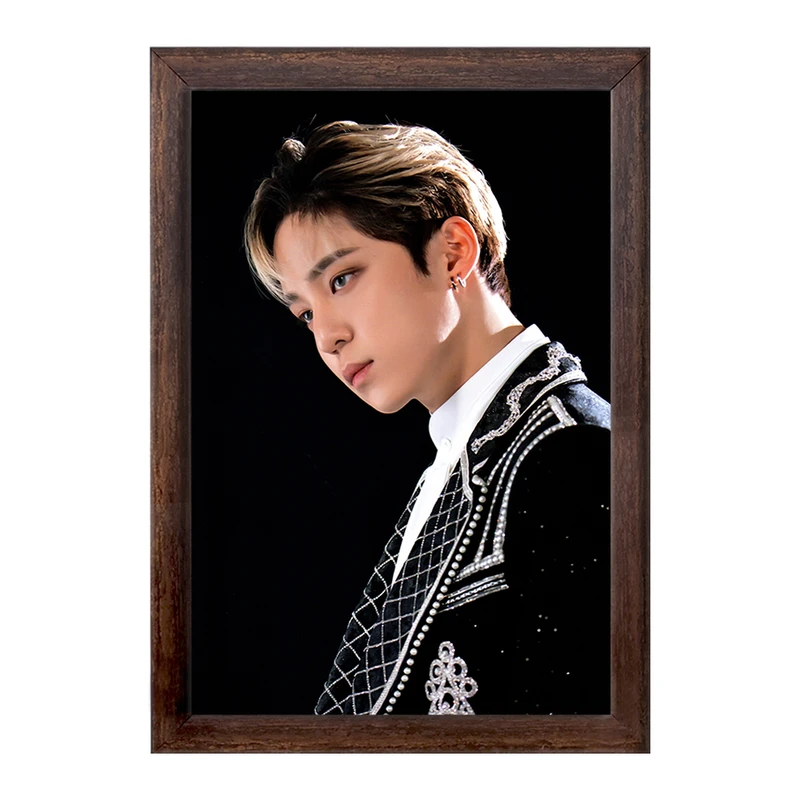 تابلو خندالو طرح یونهو گروه ایتیز ATEEZ  کد 21213