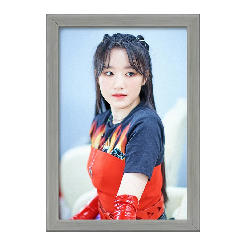 تابلو خندالو طرح شوهوآ گروه جی آیدل Gidle  کد 19548