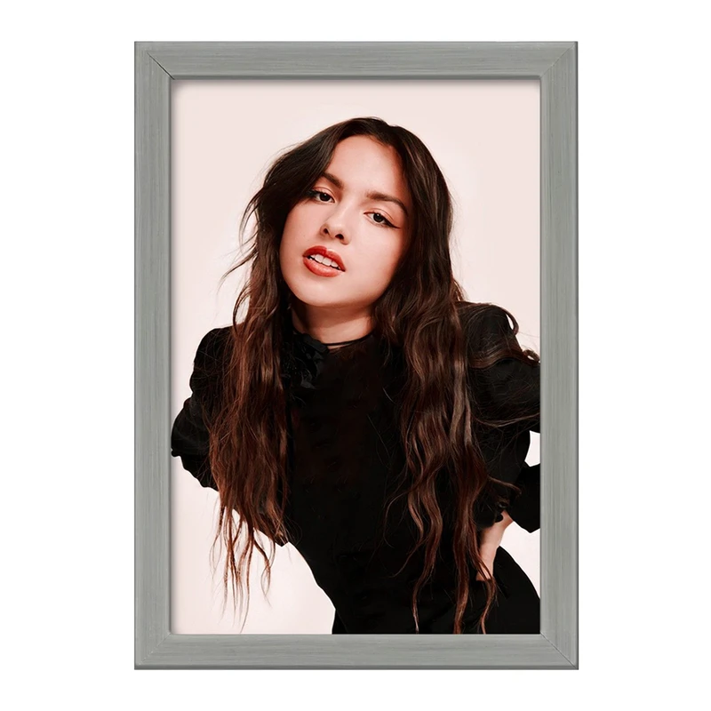 تابلو خندالو طرح اولیویا رودریگو Olivia Rodrigo  کد 19272